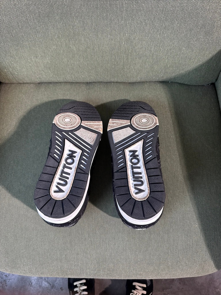 Louis Vuitton LV Trainer White Black