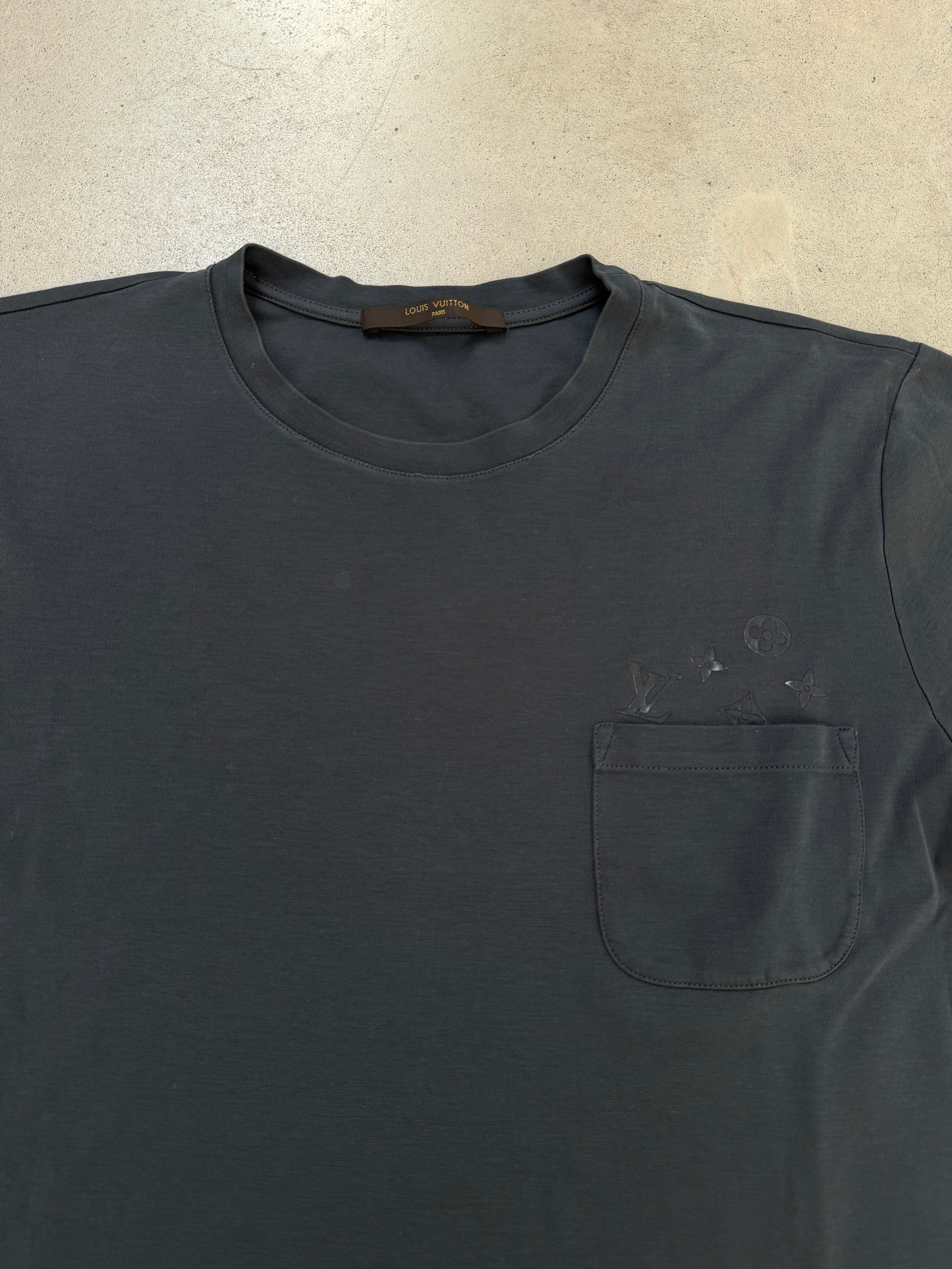 LV black short-sleeve pocket T-shirt - imagen 2
