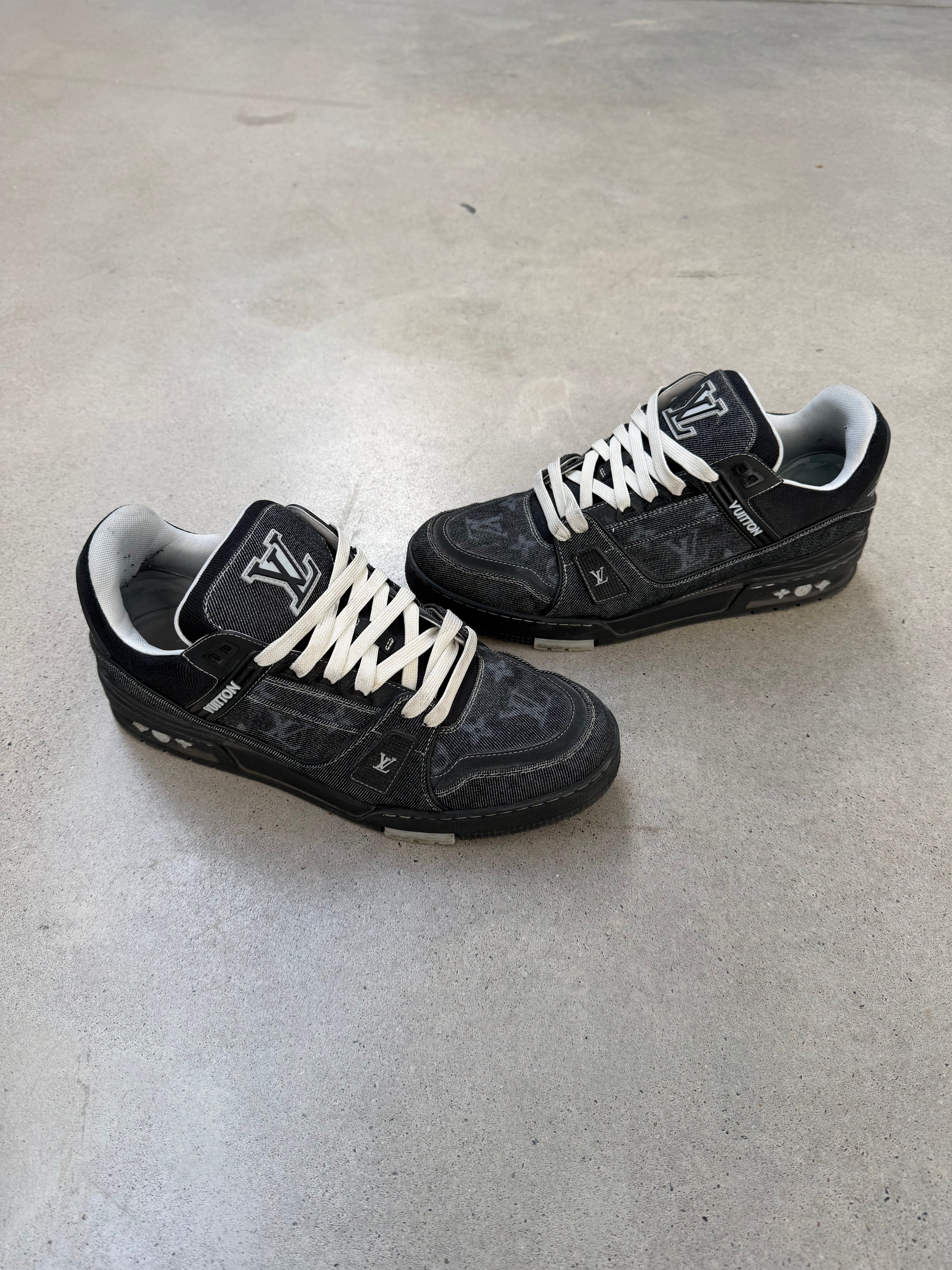 LV Monogram Denim Black Trainer - imagen 1
