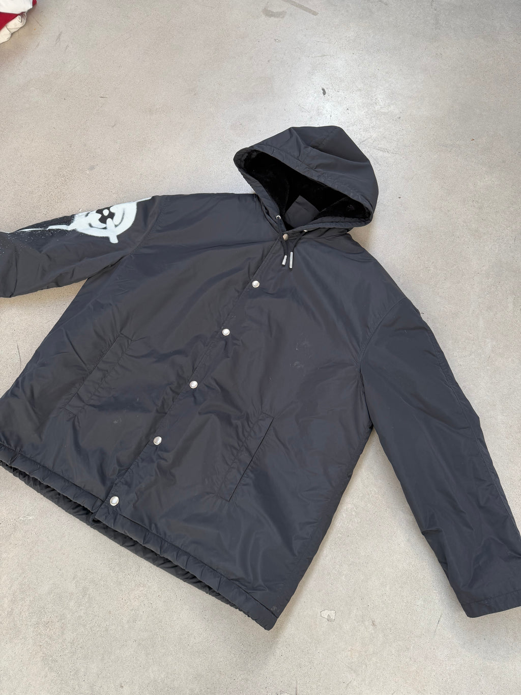 Givenchy Graffiti Hooded Puffer Jacket - imagen 1