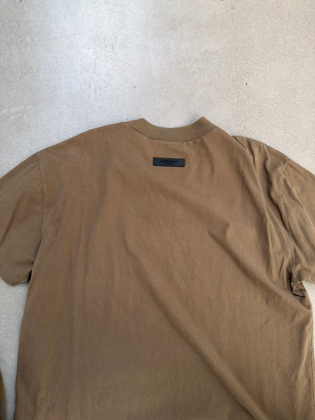 Essentials Brown T-Shirt - imagen 4